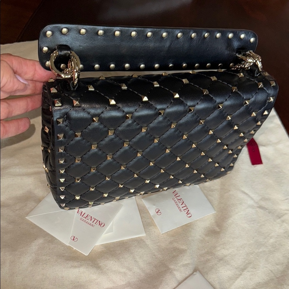 Valentino Garavani Black Quilted Nappa Rock-stud cross body Bag - Picture 9 of 15